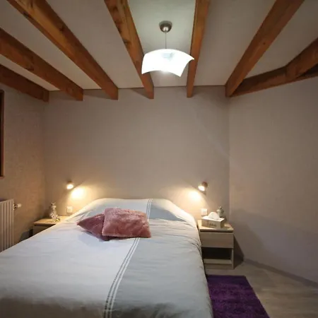 Guestroom Granges-aumontzey-granges-sur-vologne, 1 Piece, 4 Personnes - Fr-1-589-454 * Granges-sur-Vologne